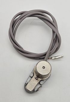 ZJ A8100 Фиксатор нити электромагнитный 10066837 (original)